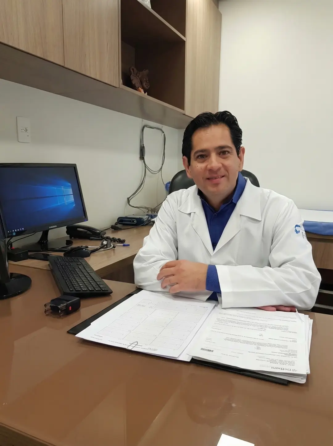 Dr. Tomas Guillermo Martin